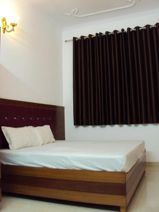 Chandra Palace Hotel