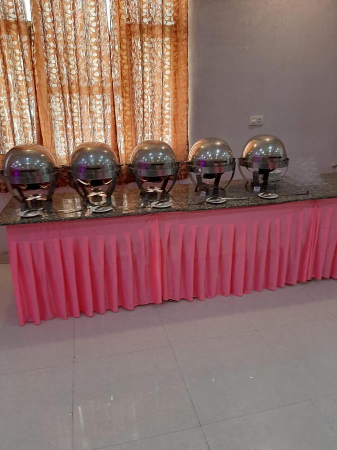 Chandra Palace Hotel