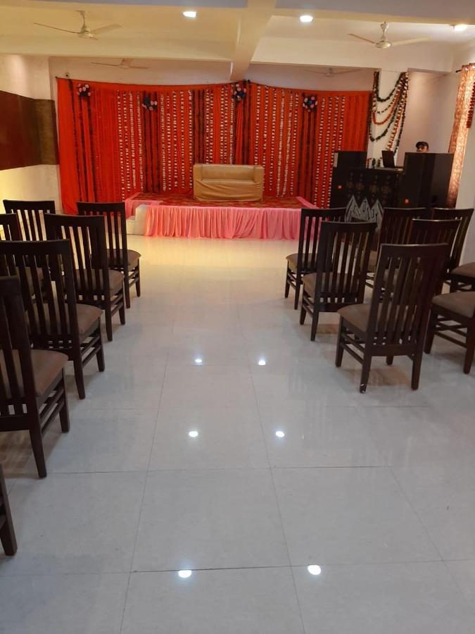 Hotel Chandra Palace