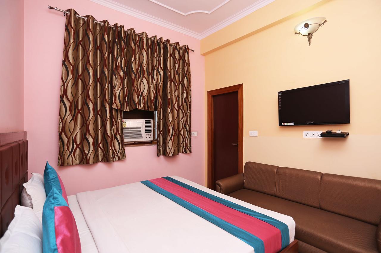 Chandra Palace
